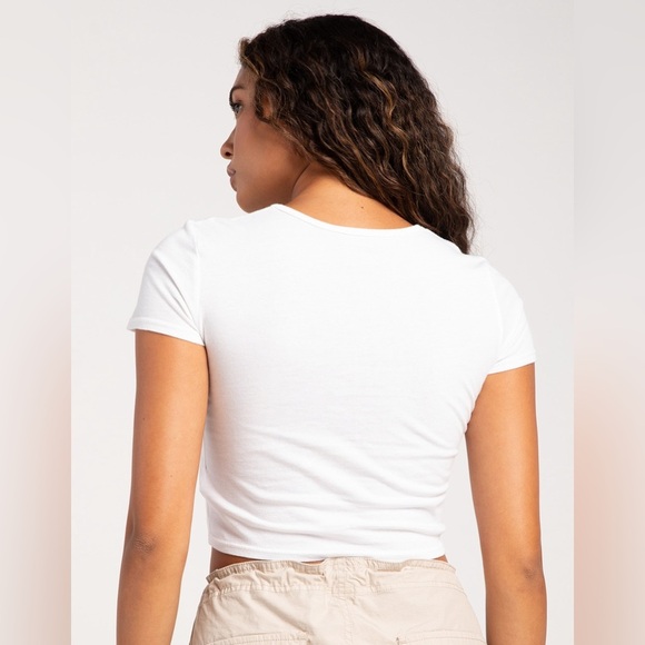 NWT - OBEY House Of Obey Womens Fitted Crop Tee in White - Various Sizes - Picture 4 of 5